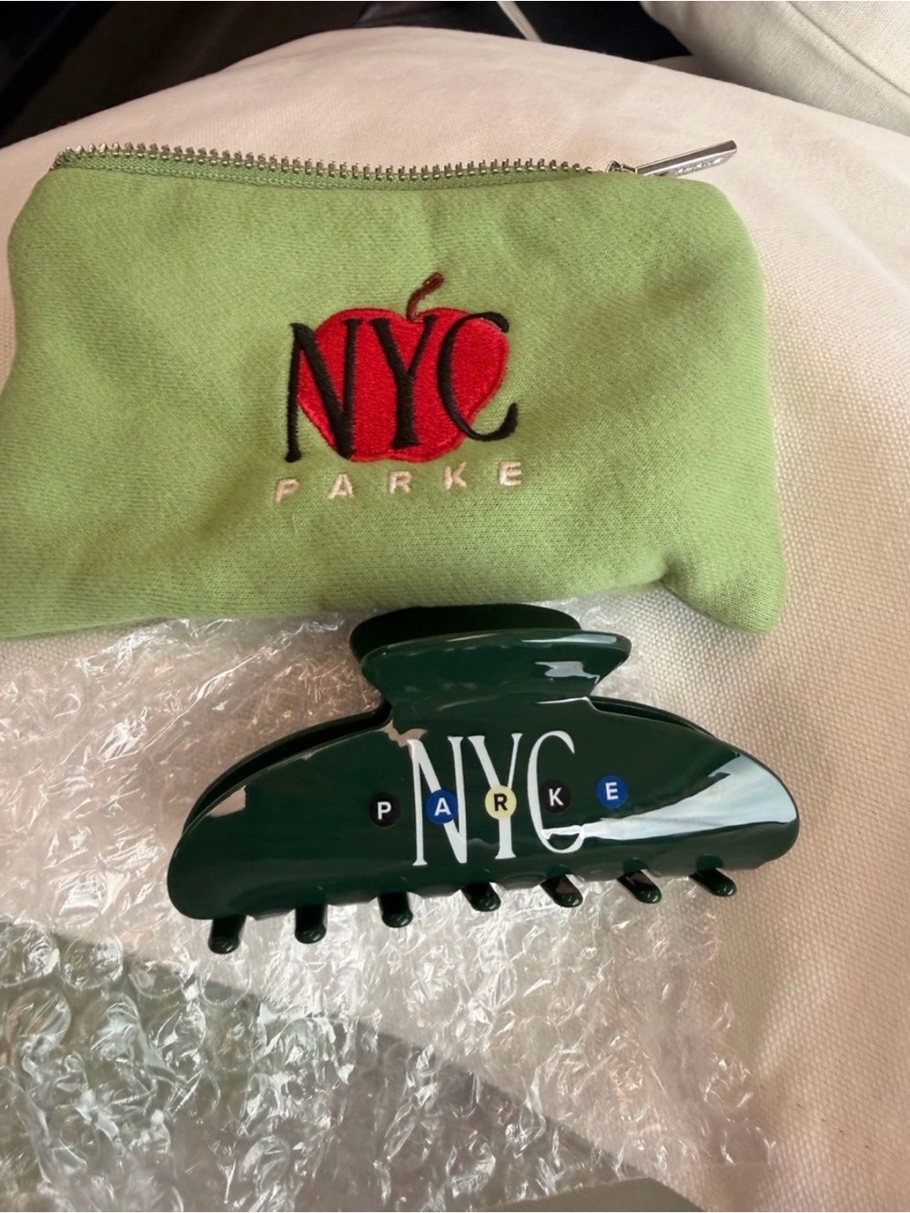 PARKE nyc exclusive hair claw clip pop up nyc green nyc parke